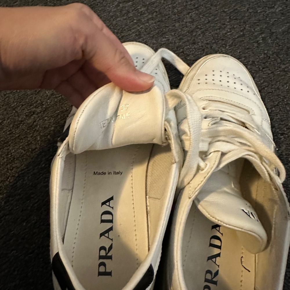 Women’s Prada downtown perforated leather sneakers 37 - Picture 6 of 6